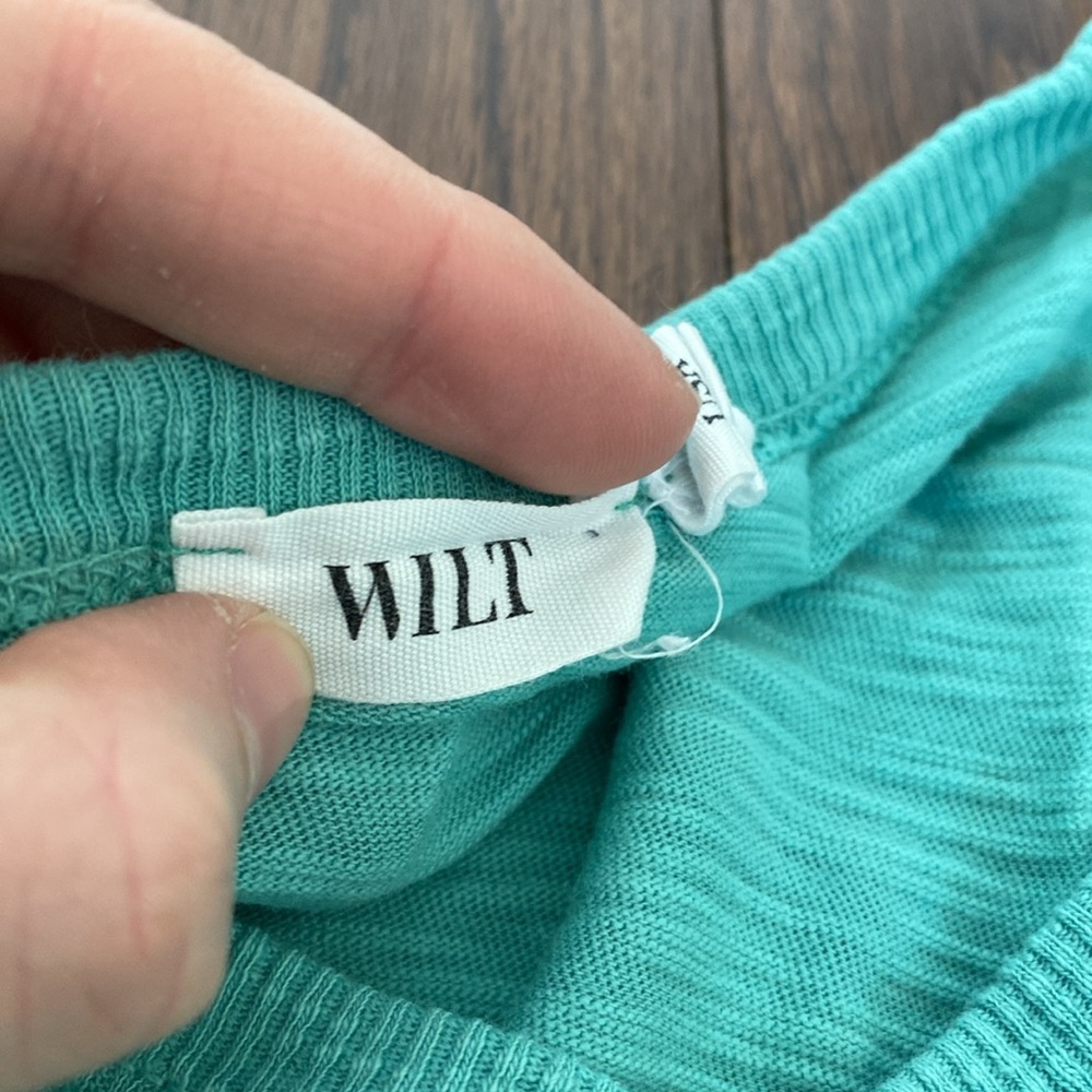 Medium Mint Green Wilt Tshirt - Picture 3 of 5